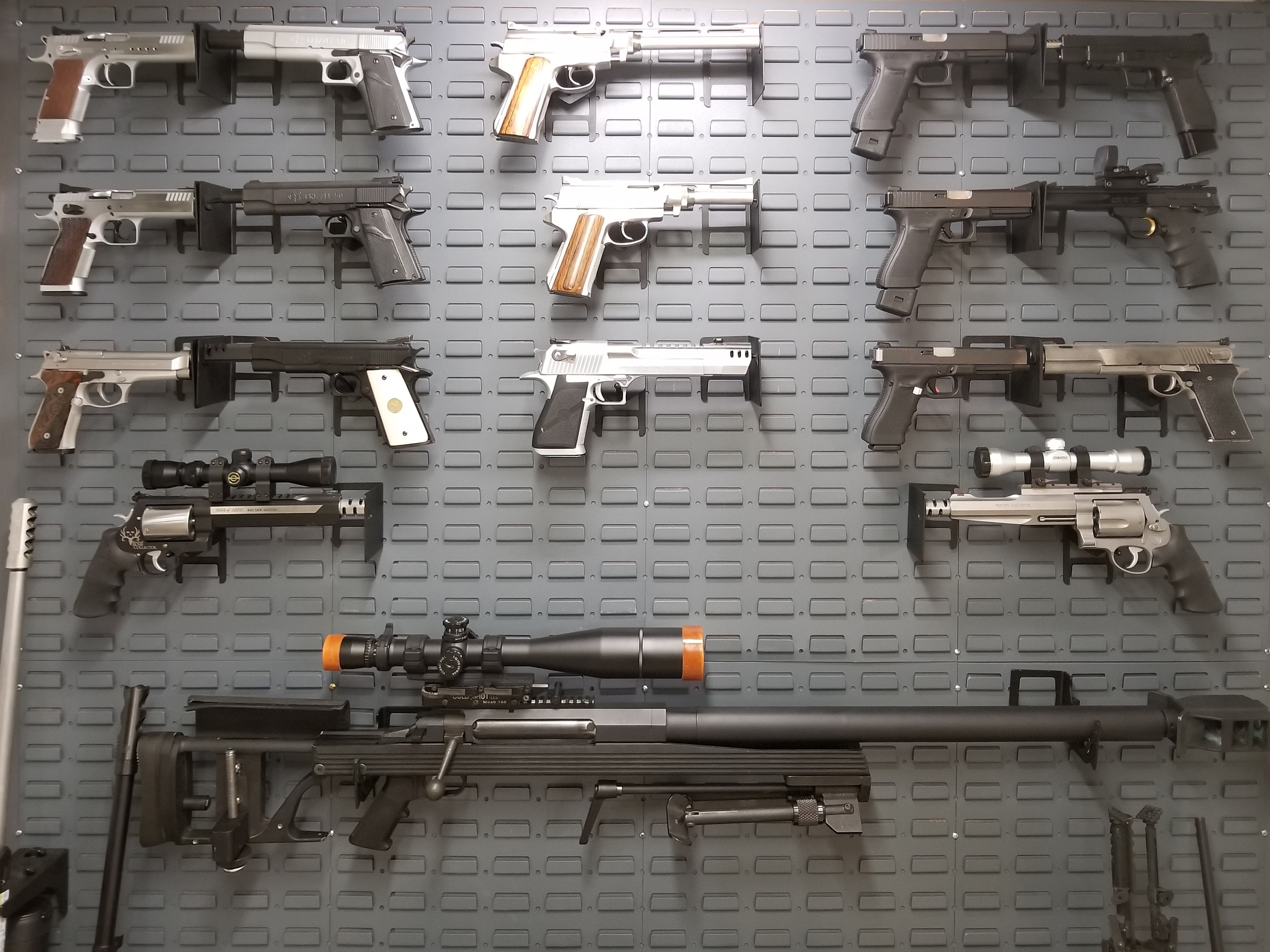 Gun display pistols secureit gun storage