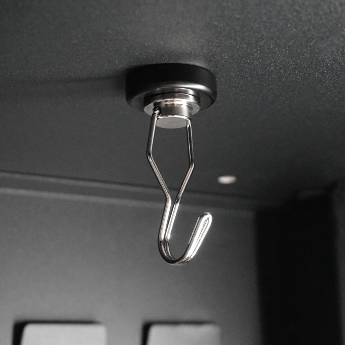 SecureIt Magnetic Swivel Storage Hooks